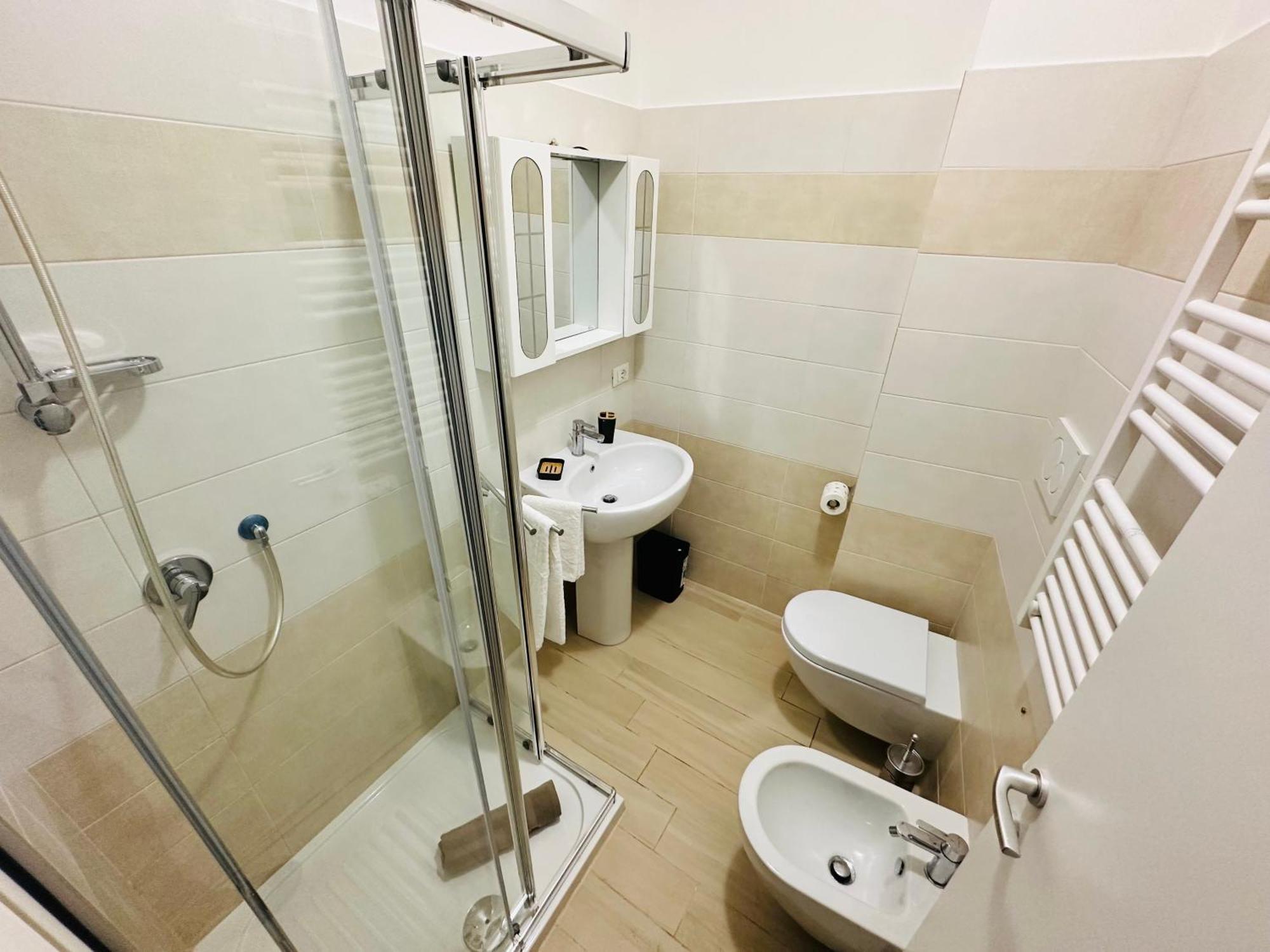 7 Pagi House Apartment Fiumicino Bagian luar foto